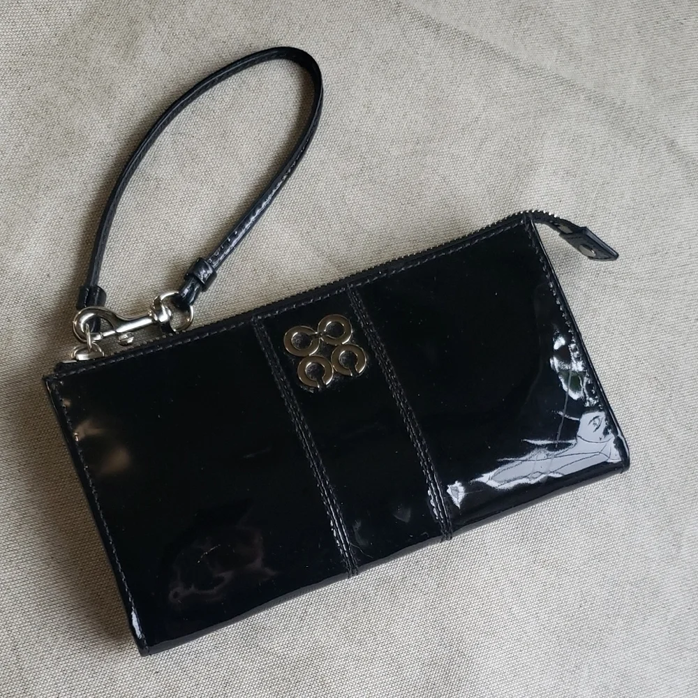 Coach legant Black Patent Leather Wristlet Clutch